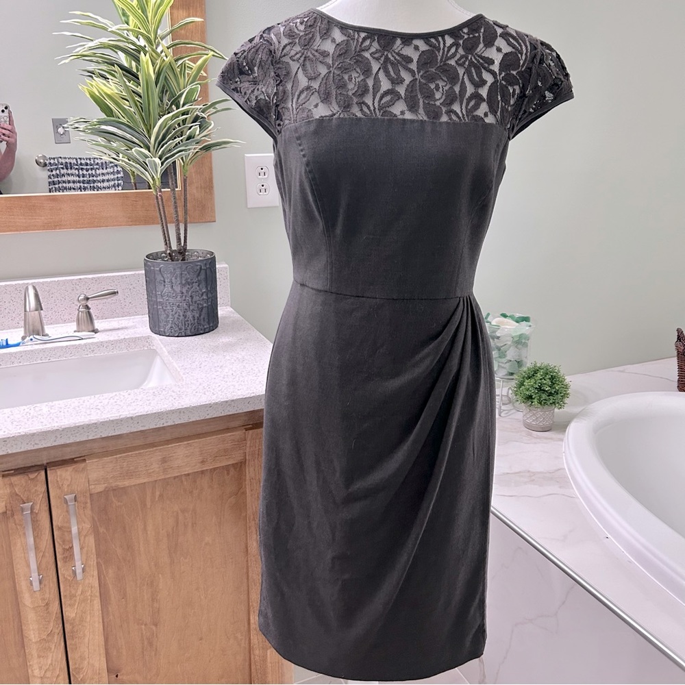 Ann Klein Gray Lace Top Dress Size 6 EUC